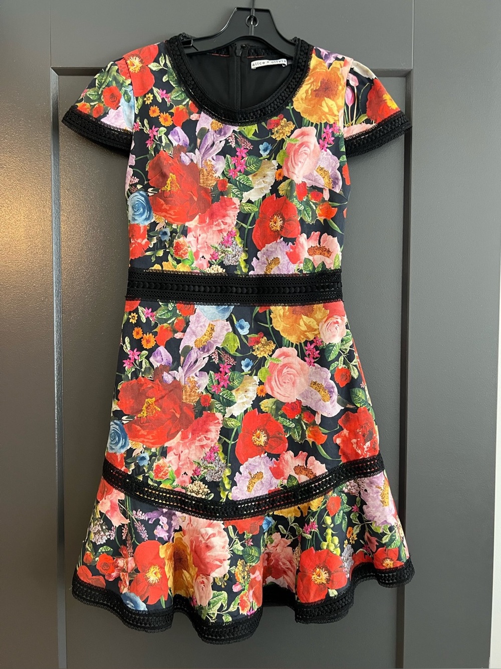 Alice & Olivia floral dress -XS - Picture 2 of 3